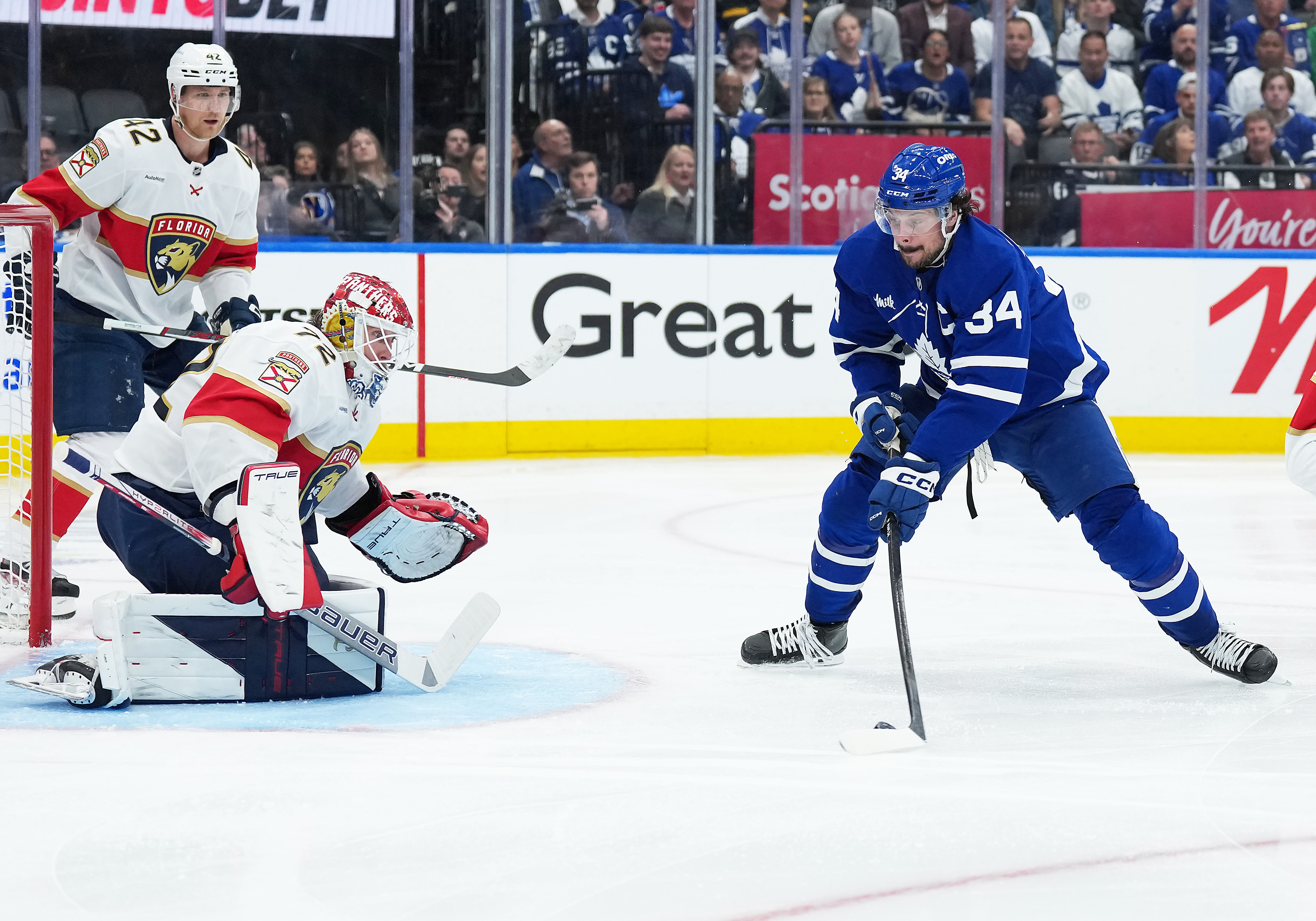Auston Matthews has struggled (Imagn)